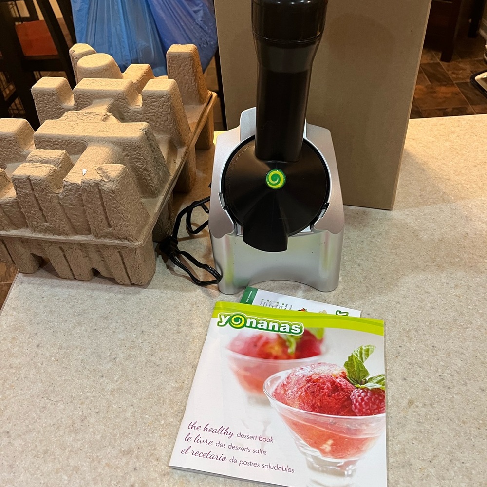 Yonanas Frozen Treat Maker